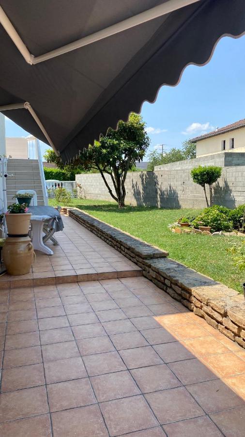 Maison Quietude Chavanoz Exterior photo